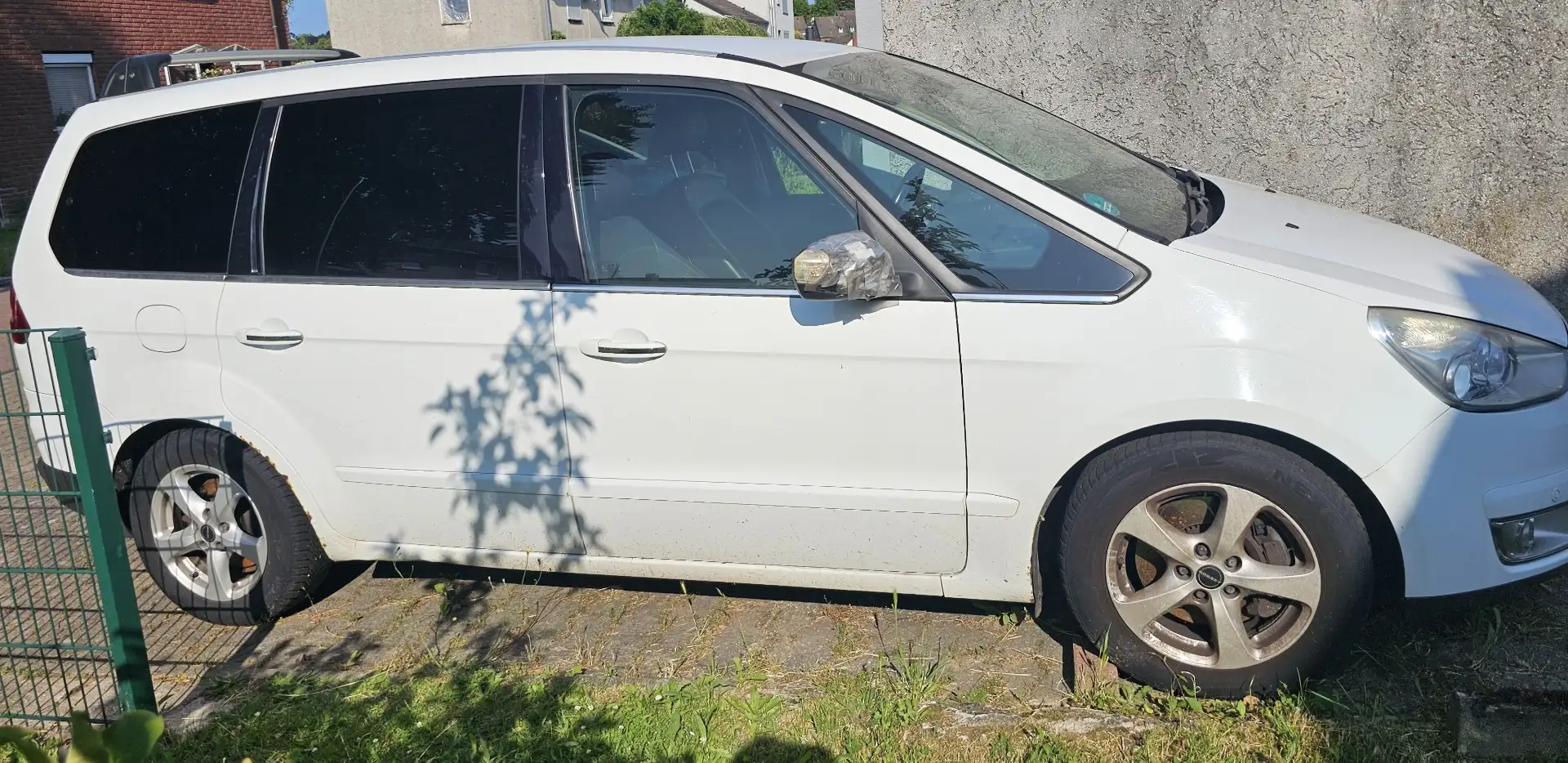Ford Galaxy Titanium Weiß - 2