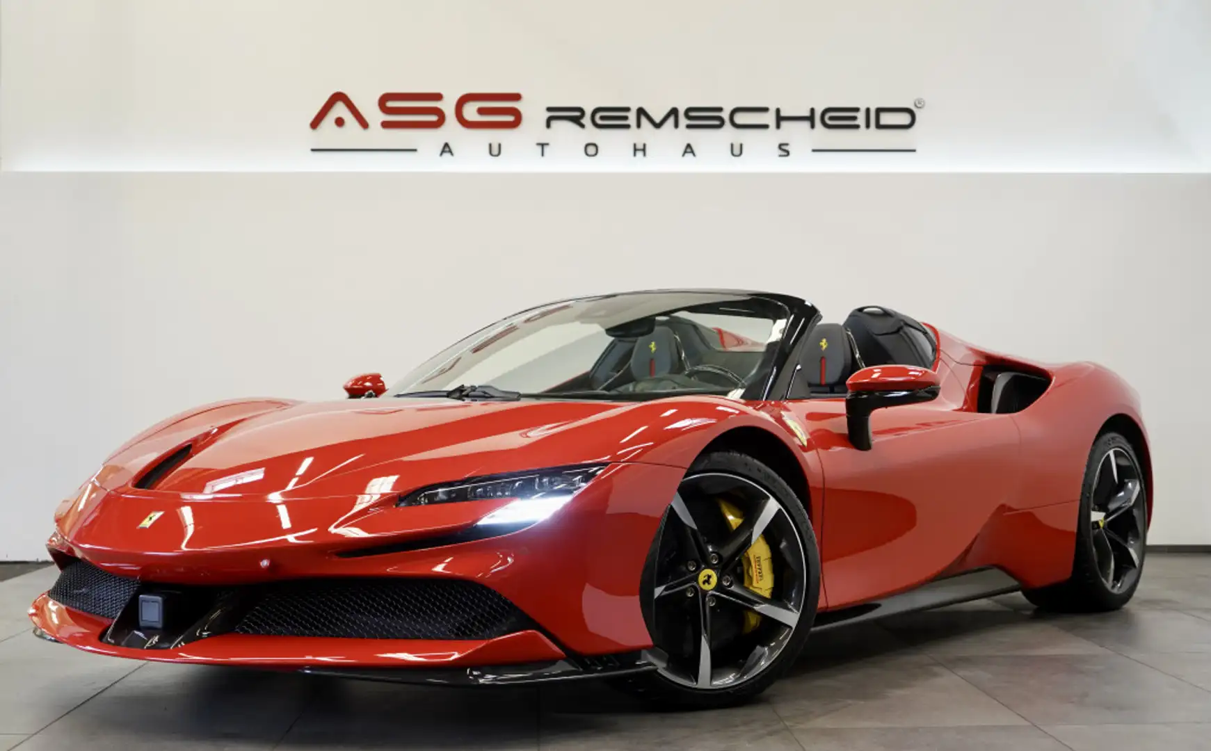 Ferrari Spider *Carbon80T€*ADAS*RACE*BLP600T€ Roşu - 1