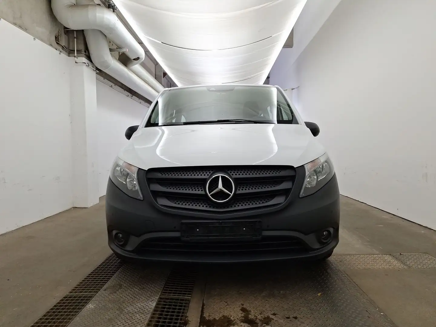 Mercedes-Benz Vito extralang +Cam.+Navi+AHKVorb+Totw+AUT+PTS Weiß - 2