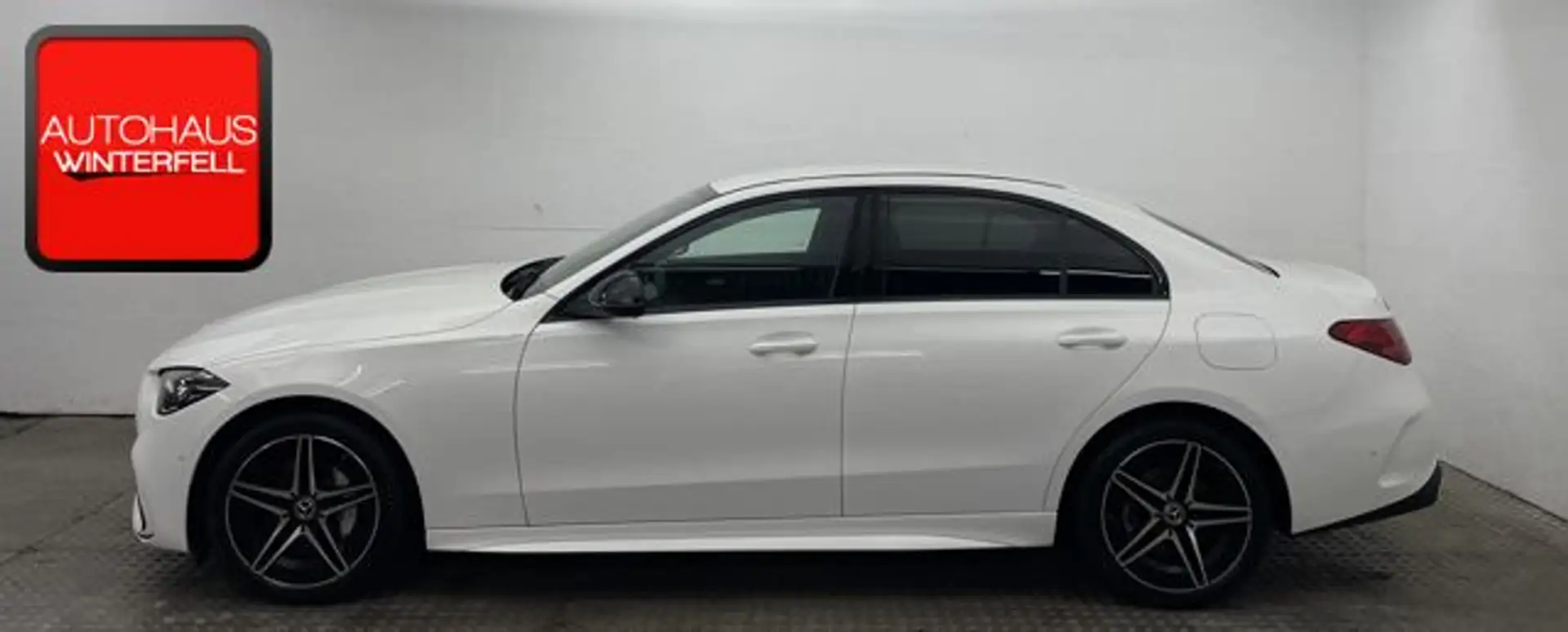 Mercedes-Benz C 300 e AMG NIGHT LED+MASSAGE+MBUX+AMBIENTE+ Weiß - 2