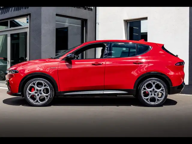 Alfa Romeo Tonale view 2