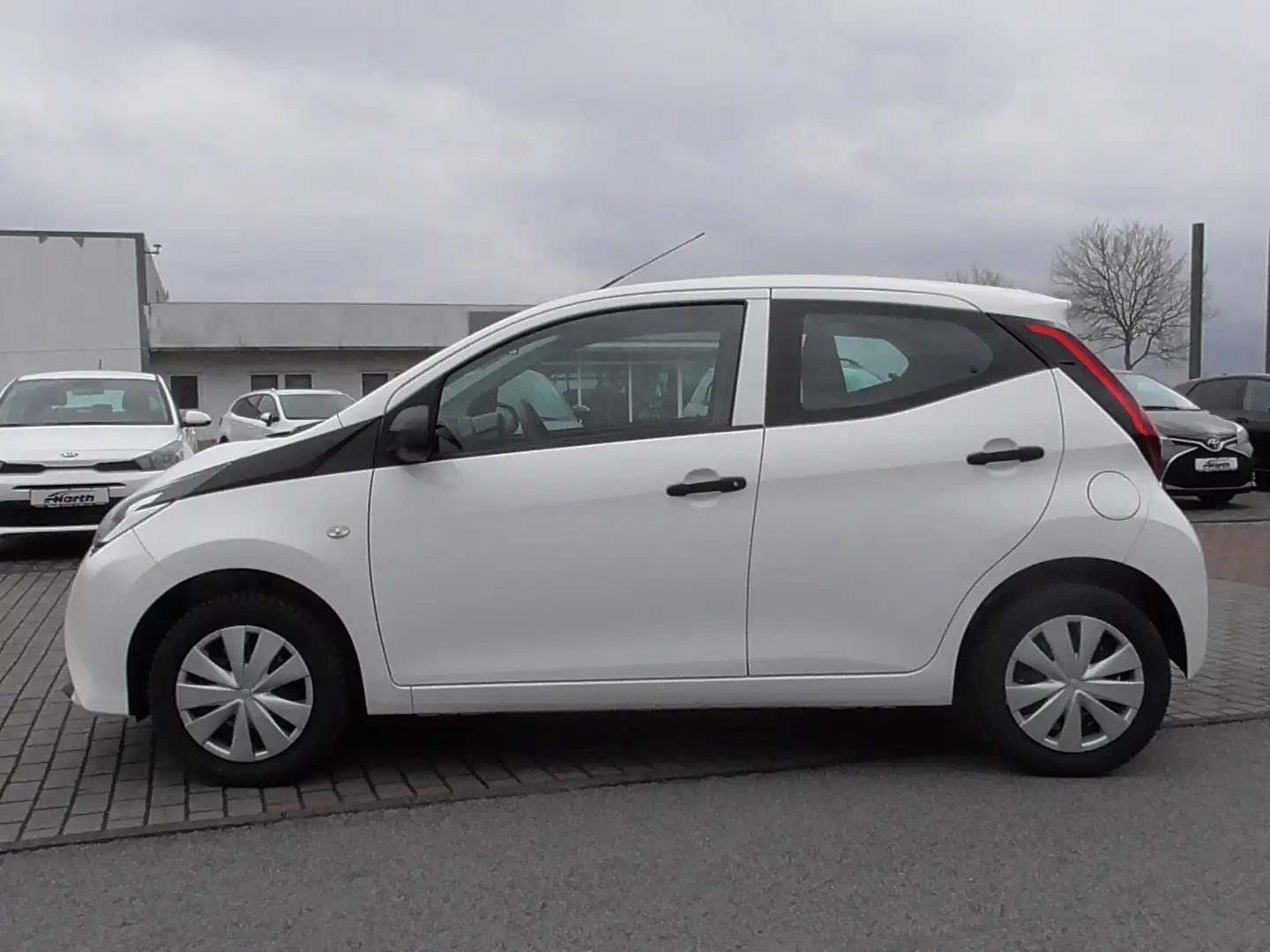Toyota Aygo 5-türig.Zentralverr.Funk,Freisprecheinrichtung, Blanco - 2