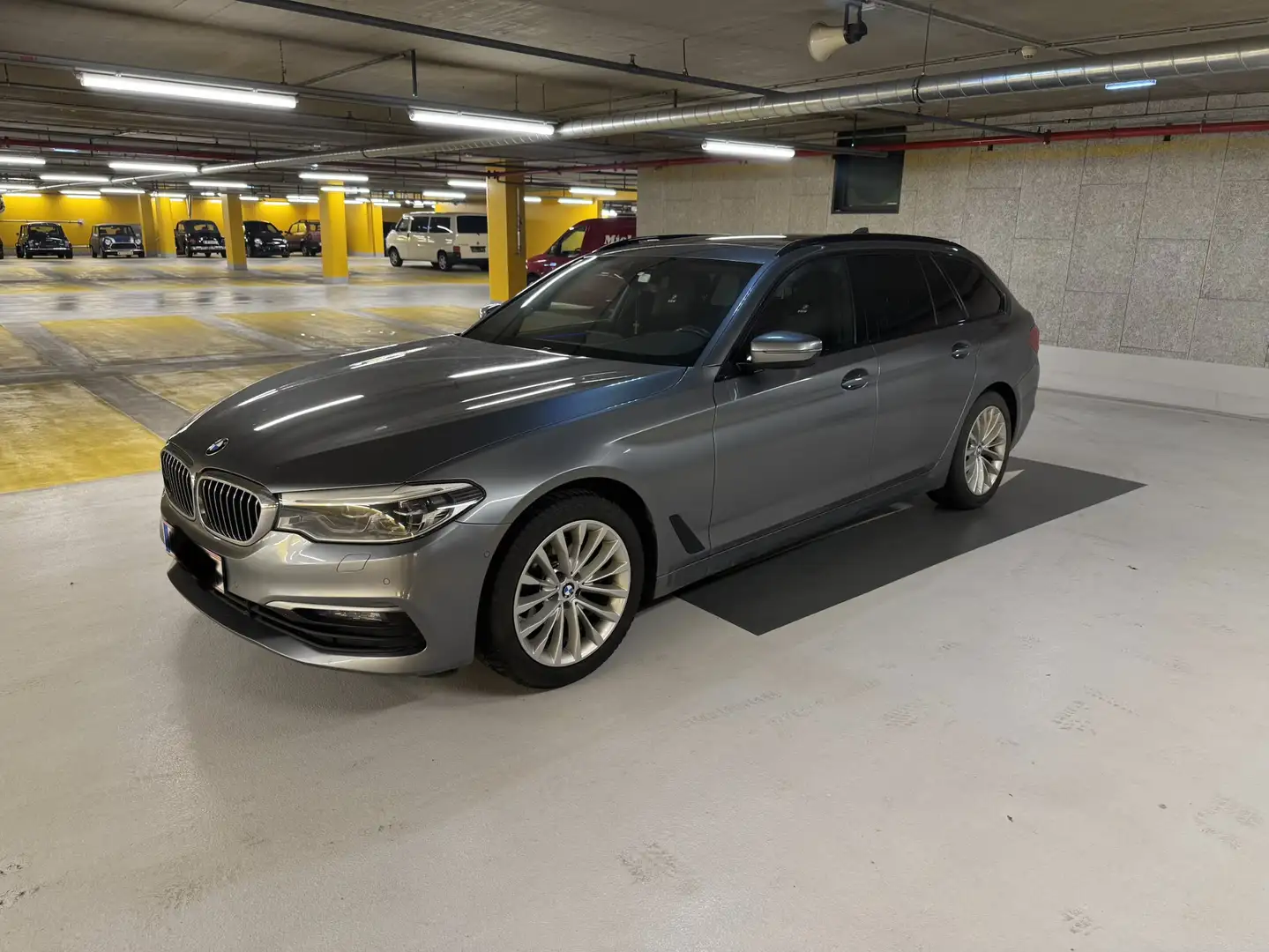 BMW 520 520d Touring Aut. Mild Hybrid - 2