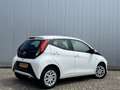 Toyota Aygo 1.0 VVT-i x-play Airco Apple Carplay Android auto Wit - thumbnail 4