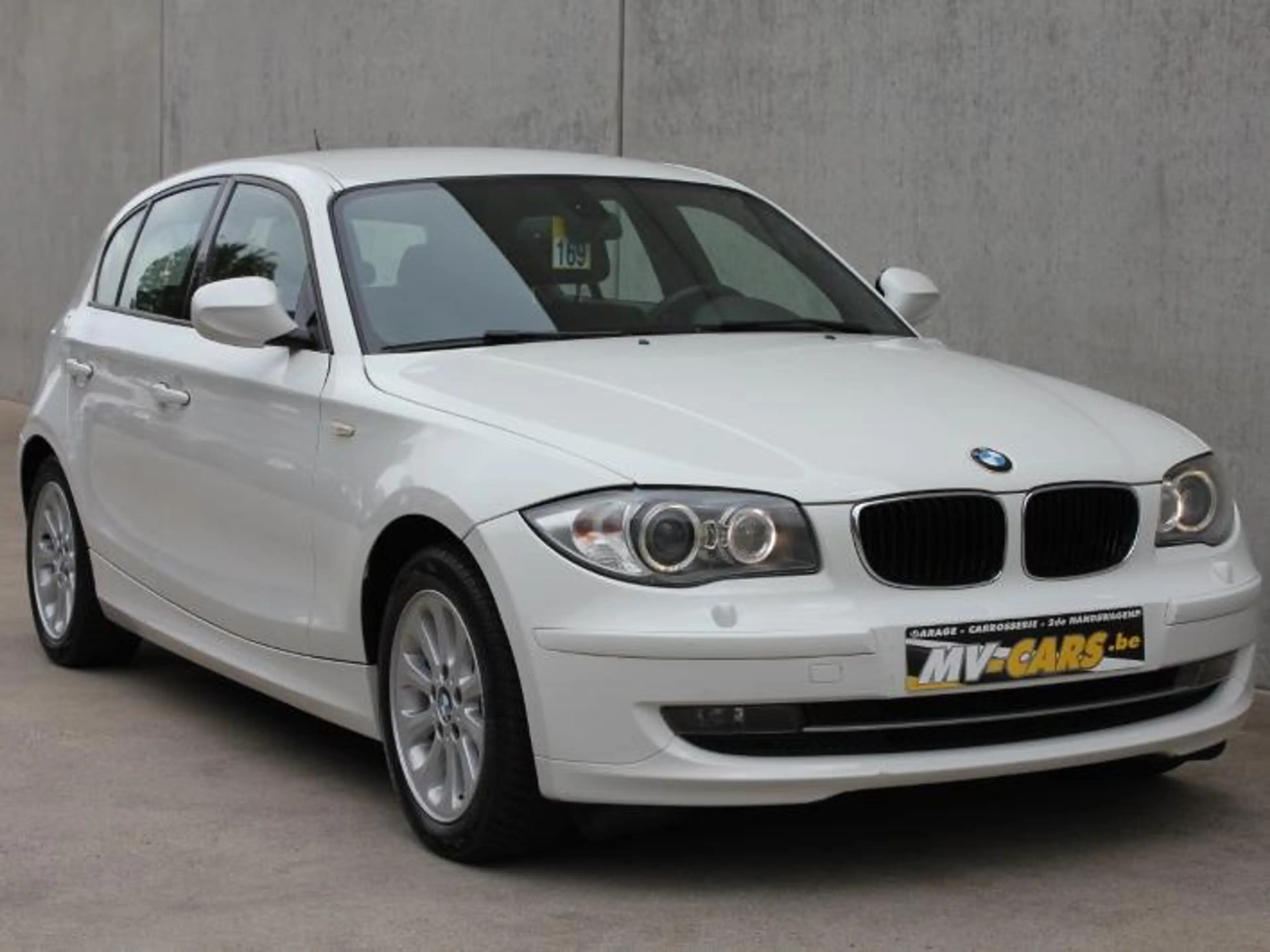 BMW 118 118iA — photo 6