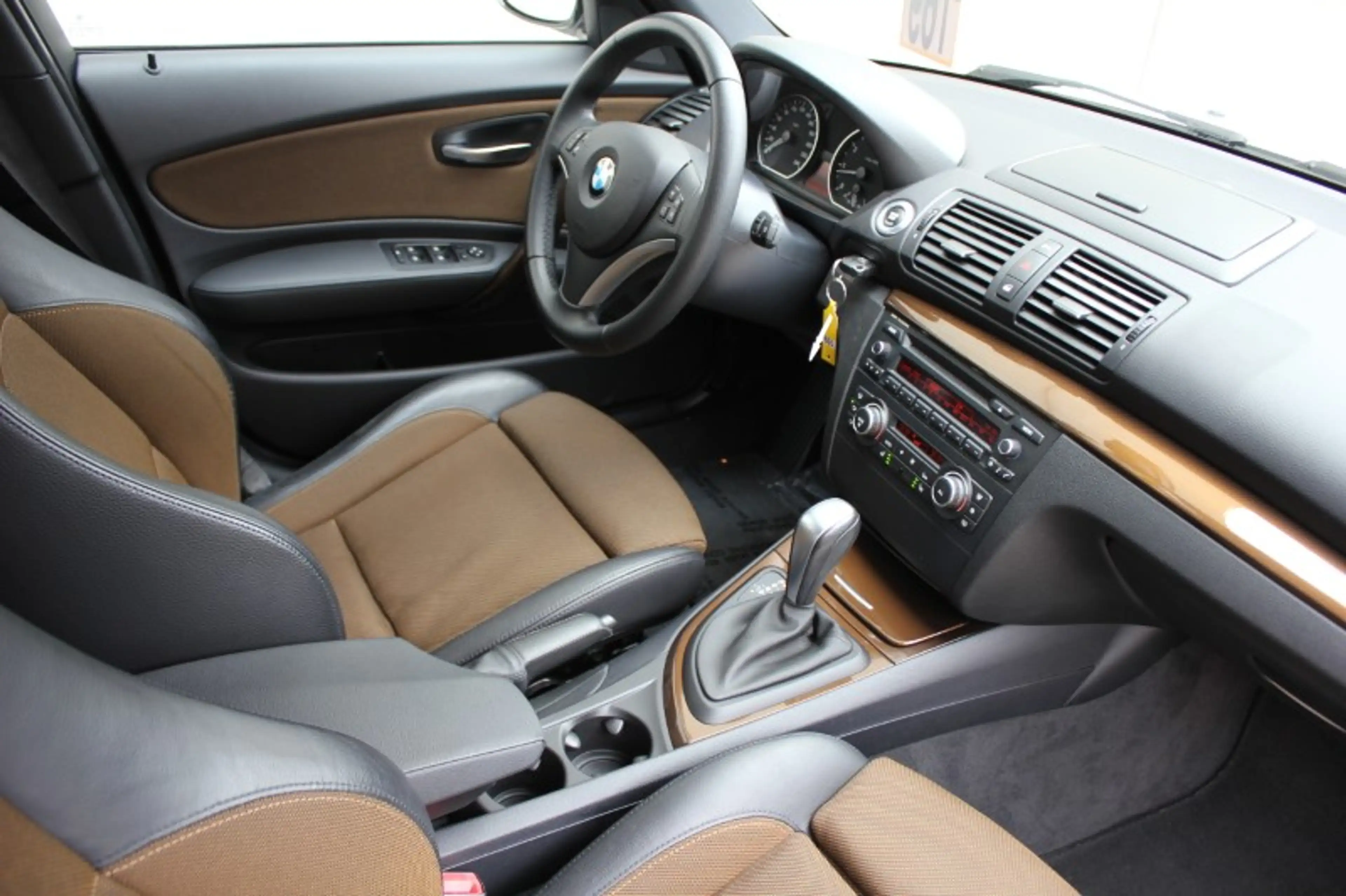BMW 118 118iA — photo 13