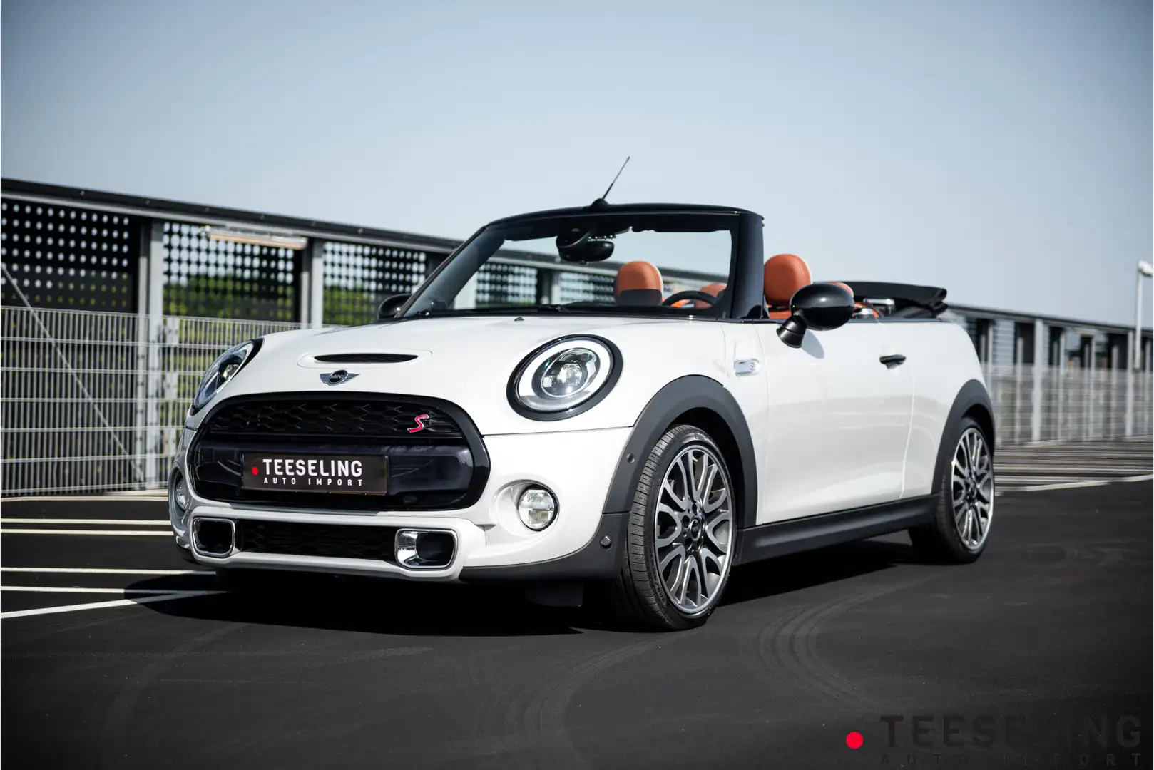 MINI Cooper S Cabrio Mini 2.0 Chili Serious Business | Harman Kardon | Белый - 1