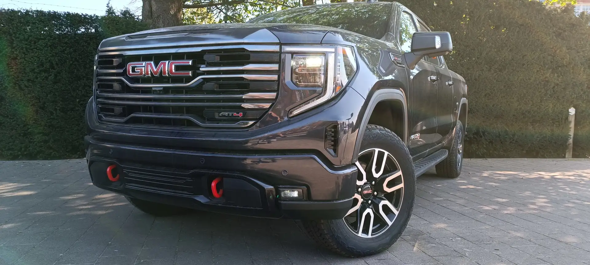 GMC Sierra Model 2025 GMC AT4 V8 € 69.900 ,- excl btw Noir - 2