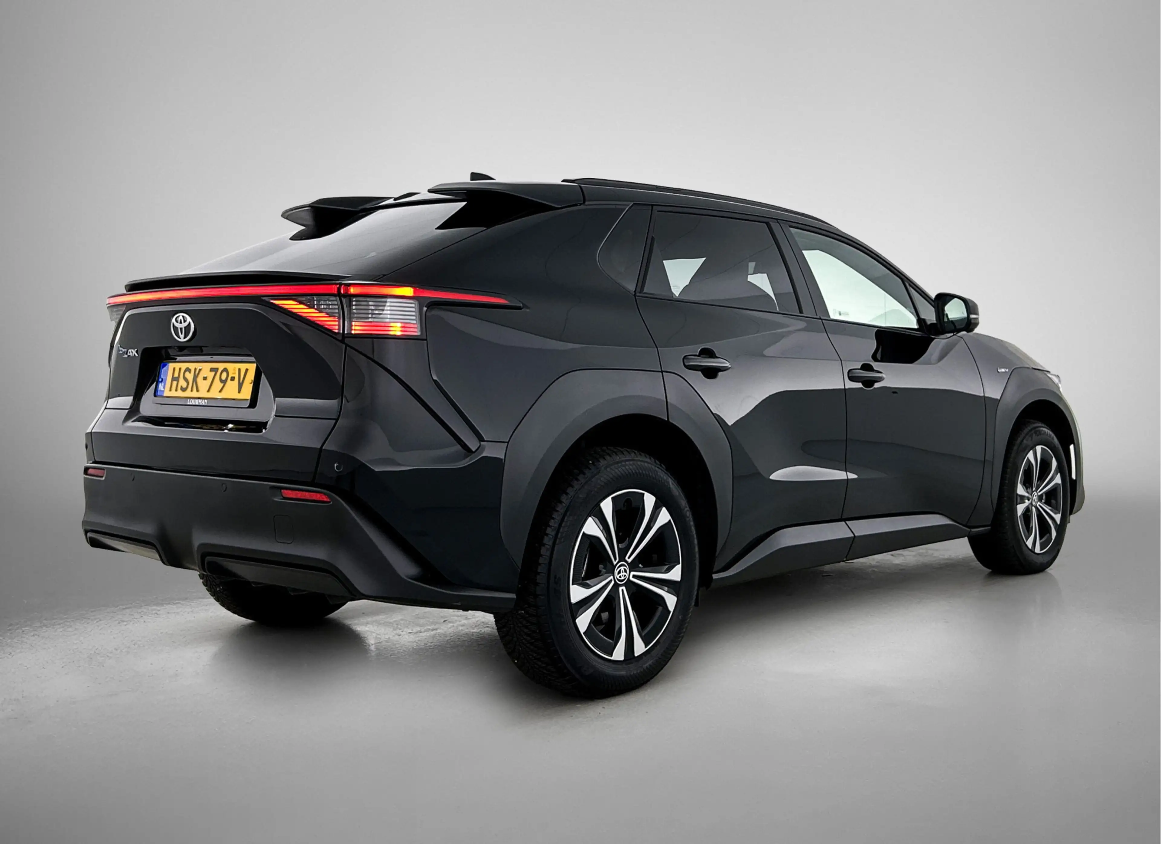 Toyota bZ4X Dynamic 71 kWh | Parkeersensoren V+A | Blindspot | — photo 2