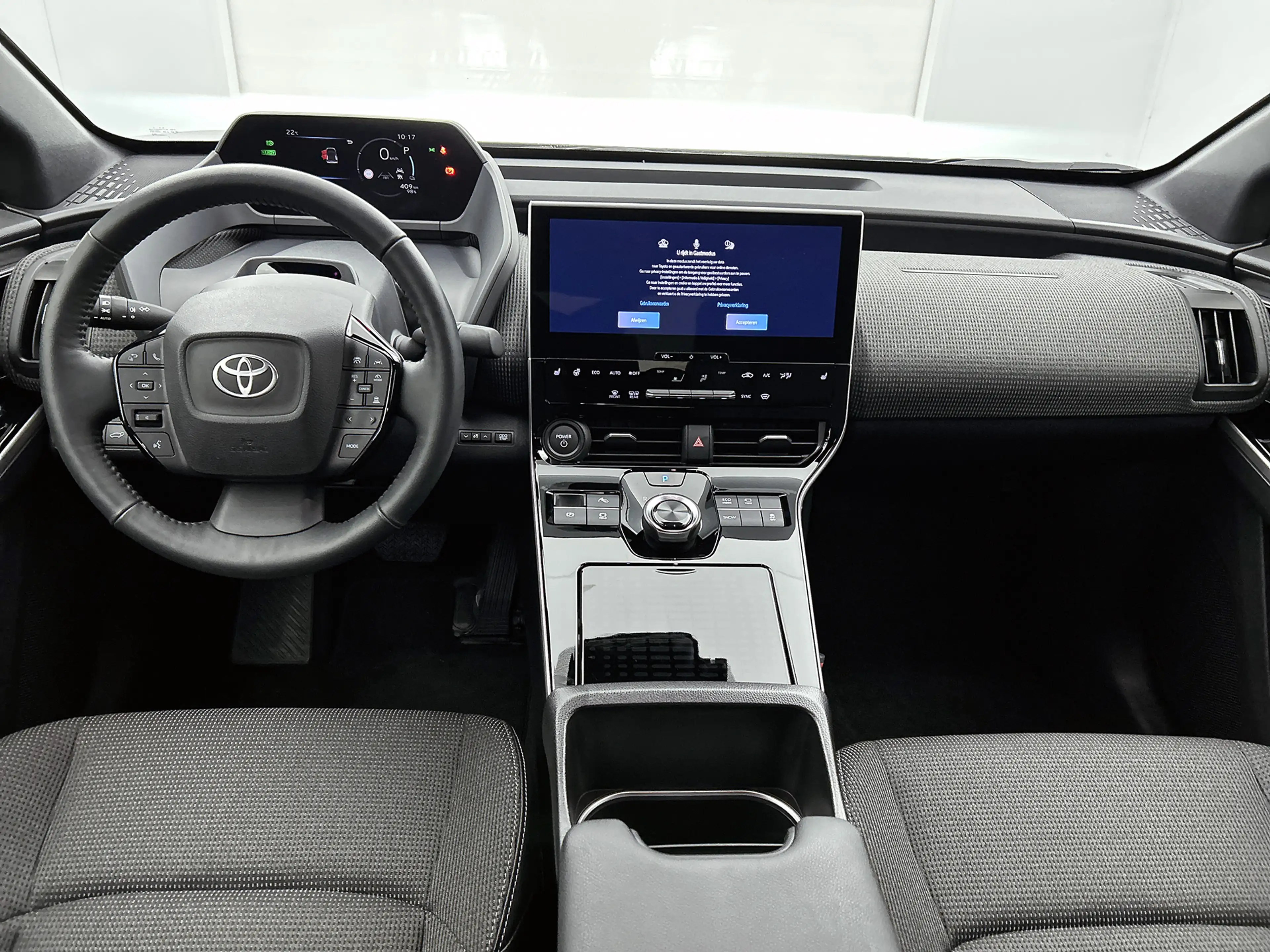 Toyota bZ4X Dynamic 71 kWh | Parkeersensoren V+A | Blindspot | — photo 5