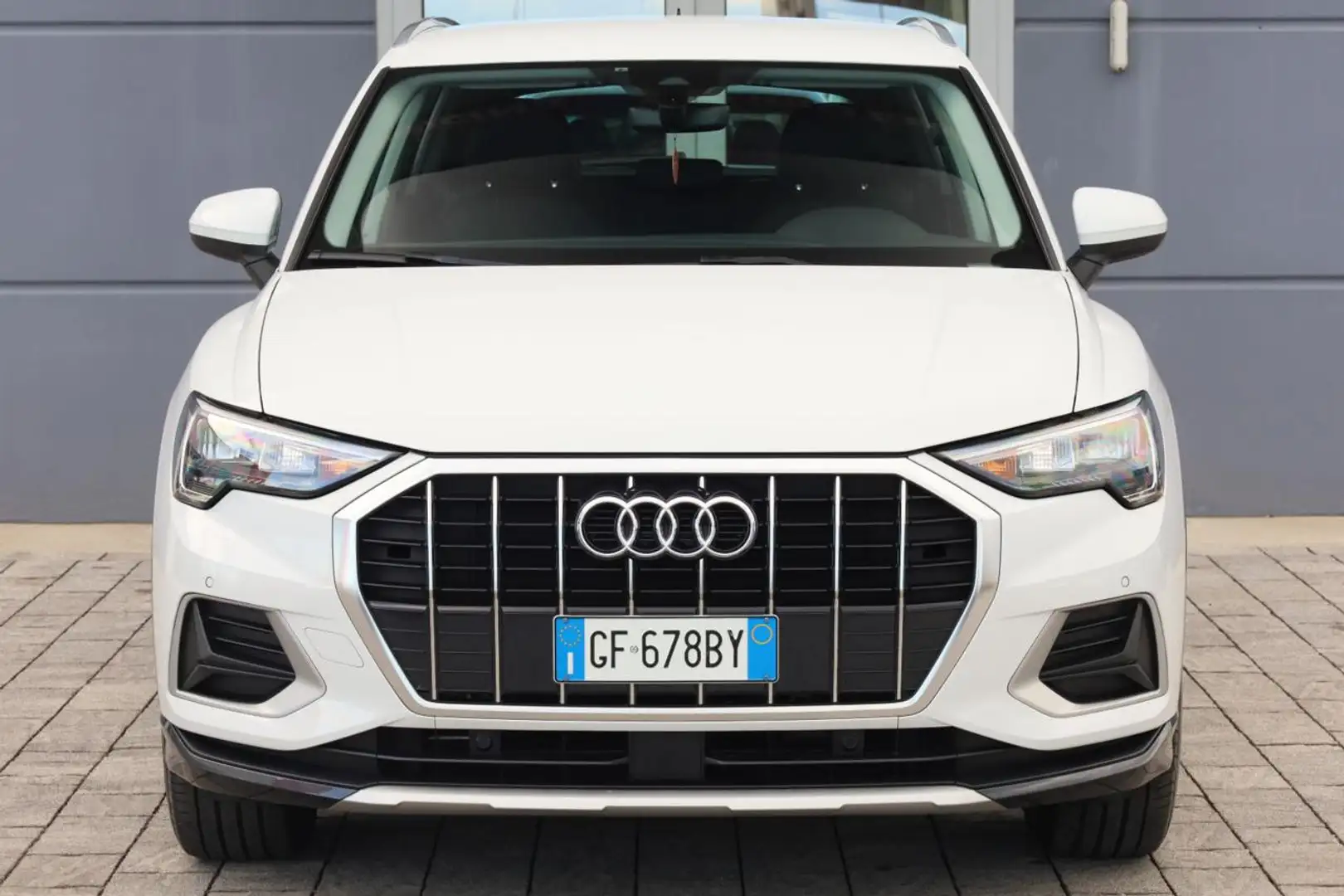 Audi Q3 35 TFSI S tronic Prezzo Netto Business Advanced Bianco - 2