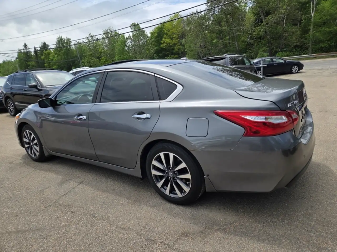 Nissan Altima снимка Nissan Altima