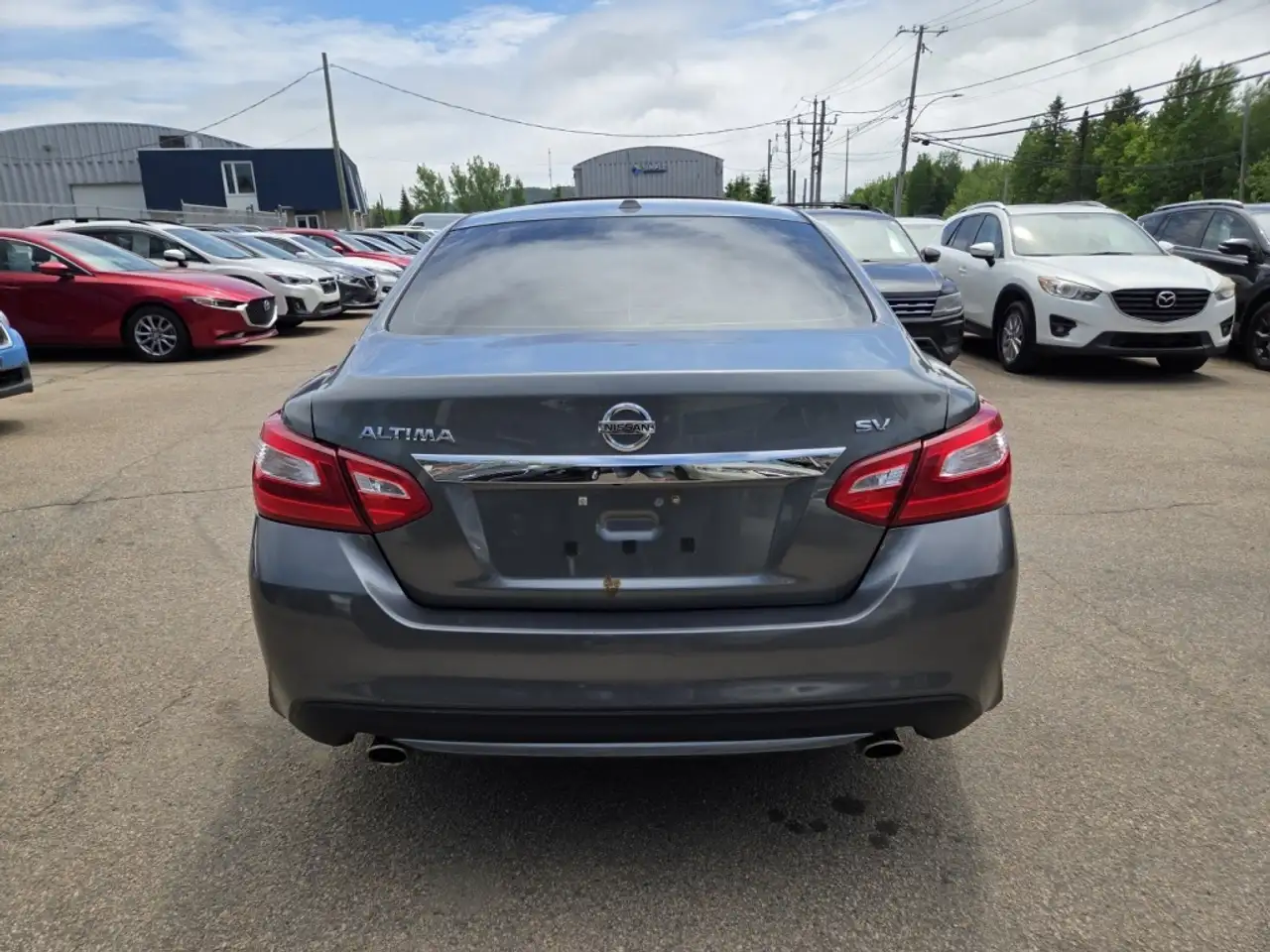 Nissan Altima снимка Nissan Altima