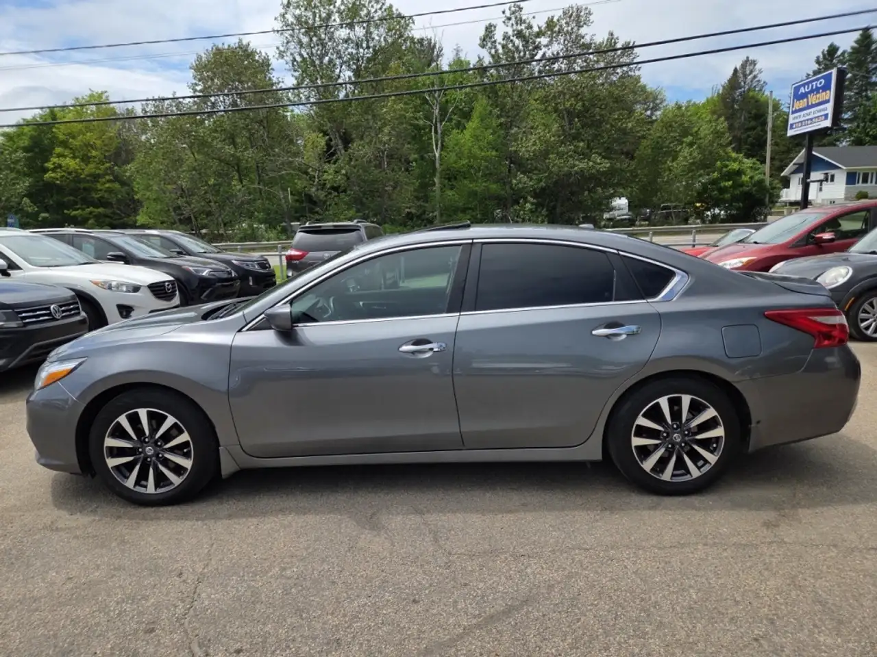 Nissan Altima снимка Nissan Altima