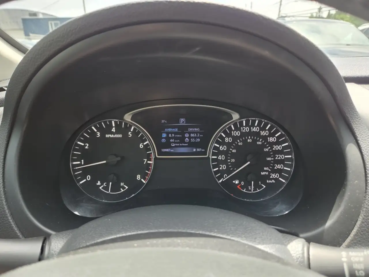 Nissan Altima снимка Nissan Altima