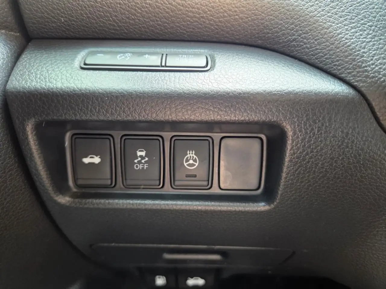 Nissan Altima снимка Nissan Altima