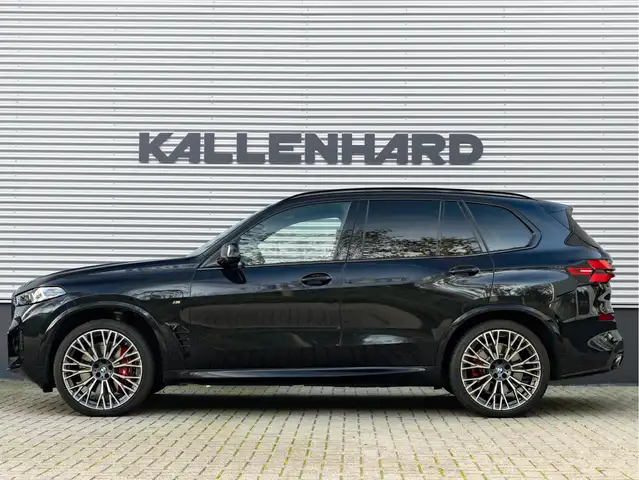 BMW X5 view 8