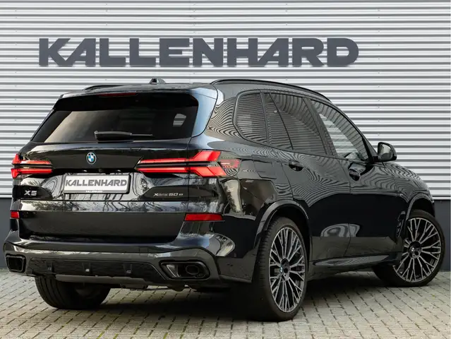 BMW X5 view 3