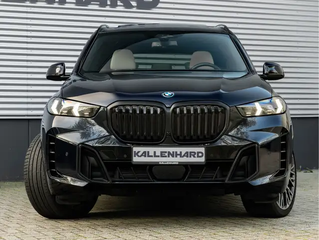 BMW X5 view 6