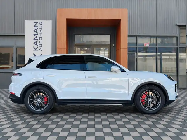 2025 Porsche Cayenne in White for sale