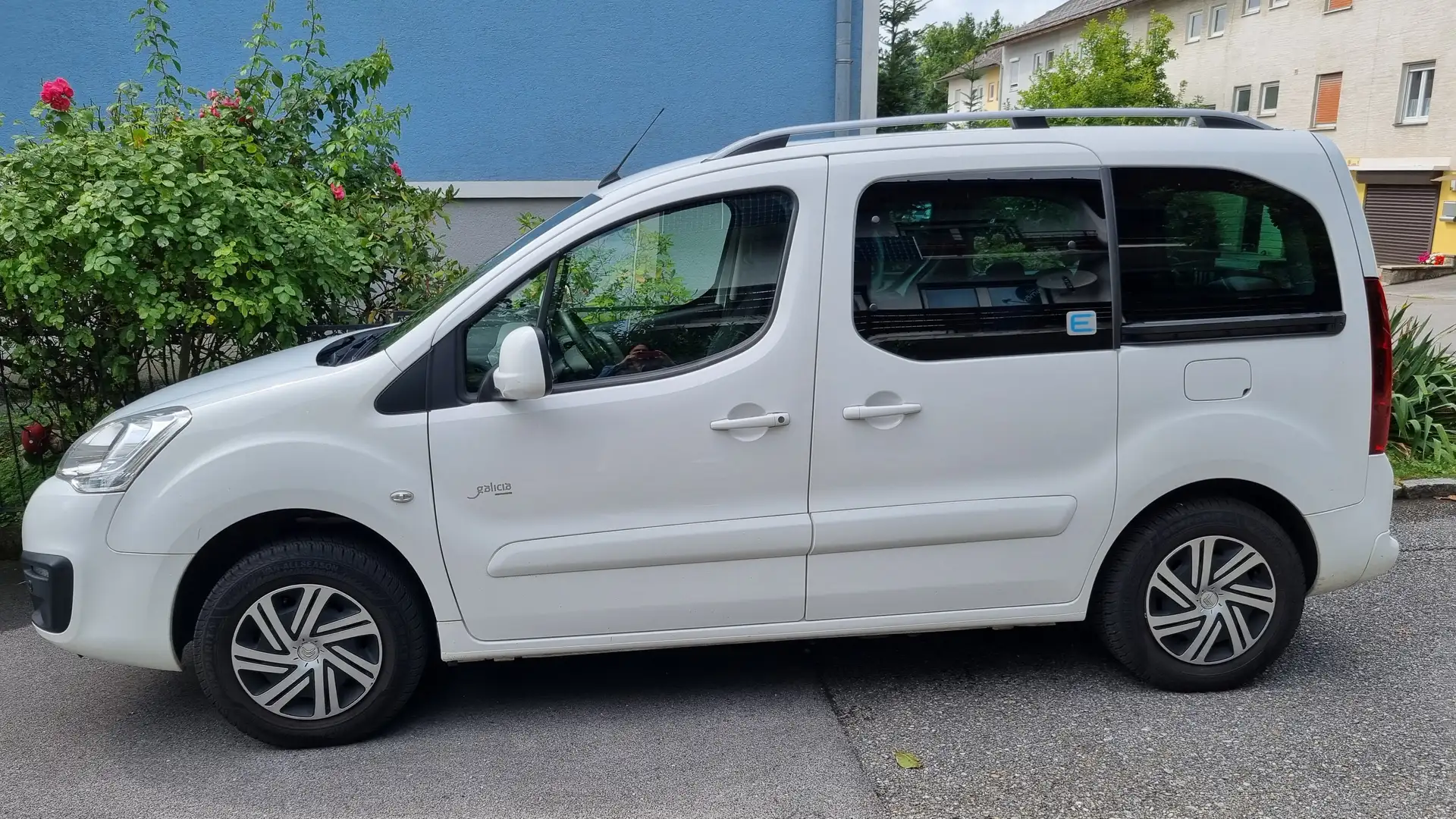 Citroen Berlingo Citroën e-Berlingo Kombi/Family Van elektrisch Weiß - 1