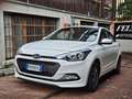 Hyundai i20 i20 5p 1.2 Blackline 84cv Bianco - thumbnail 2