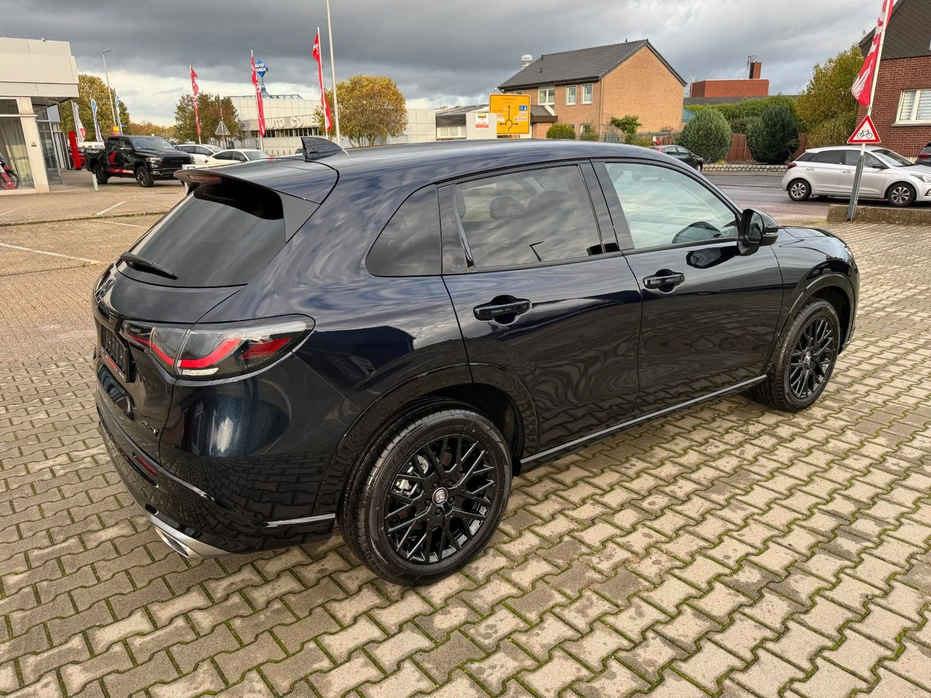 Honda ZR-V 2.0 e:HEV Advance ZR1802 Black Embl. MY2026 — photo 4