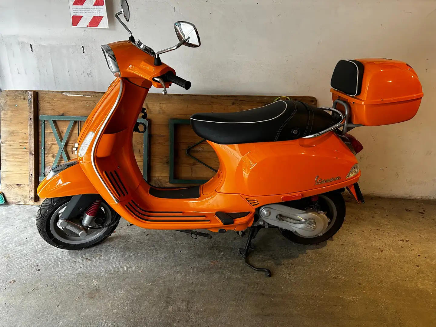 Piaggio 50 N S Оранжевий - 1