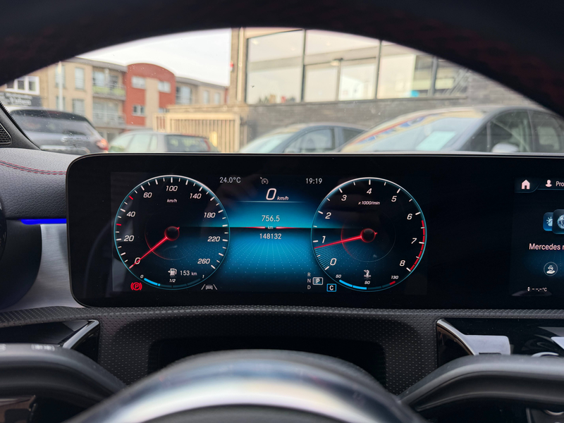 Mercedes-Benz CLA 180 PACK AMG-NAVI-CAMERA-TOIT OUVR-SIEGES CHAUF — photo 14