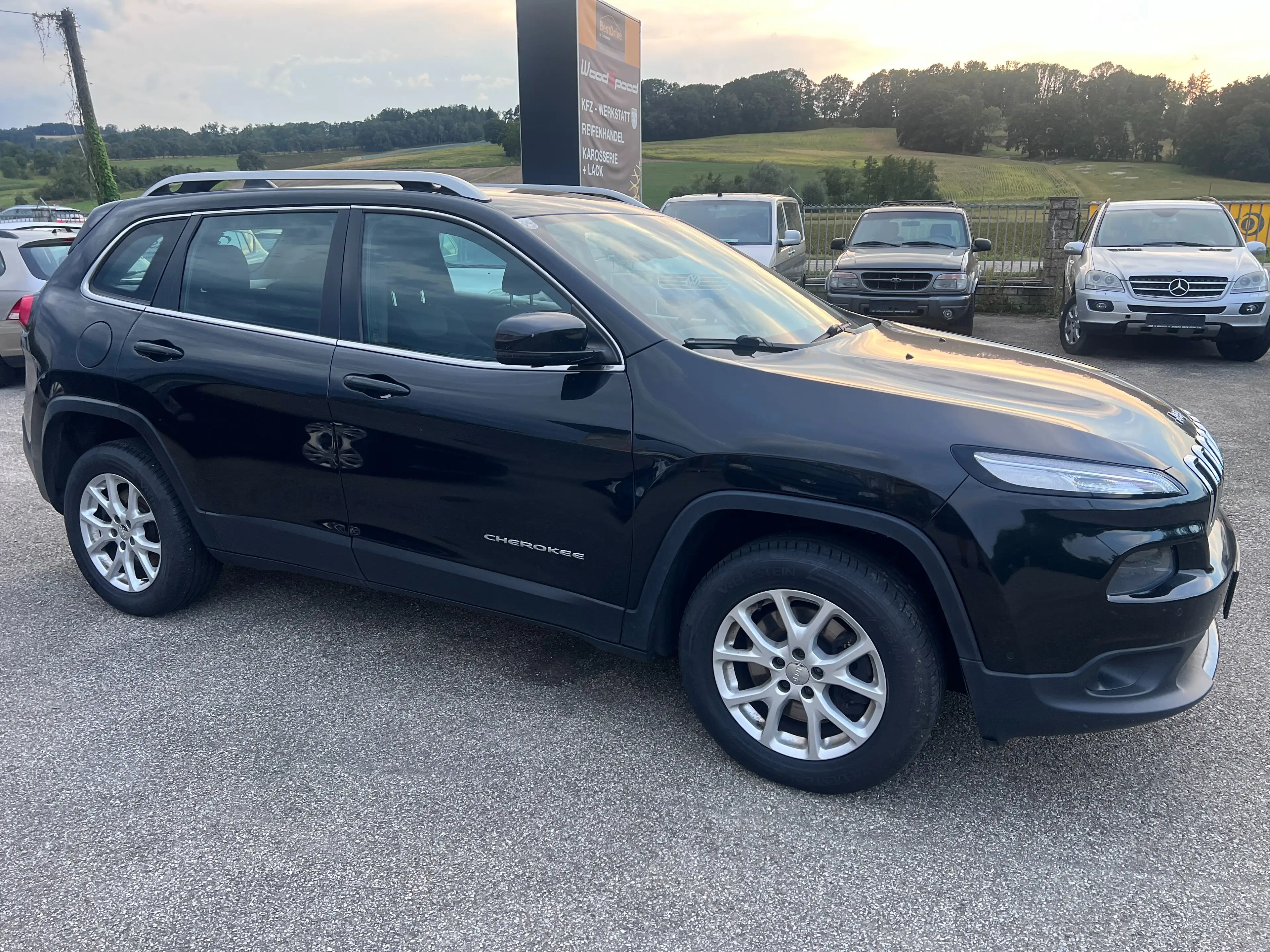 Jeep Cherokee Cherokee 2,0 MultiJet II AWD Limited Aut. Limited — photo 9