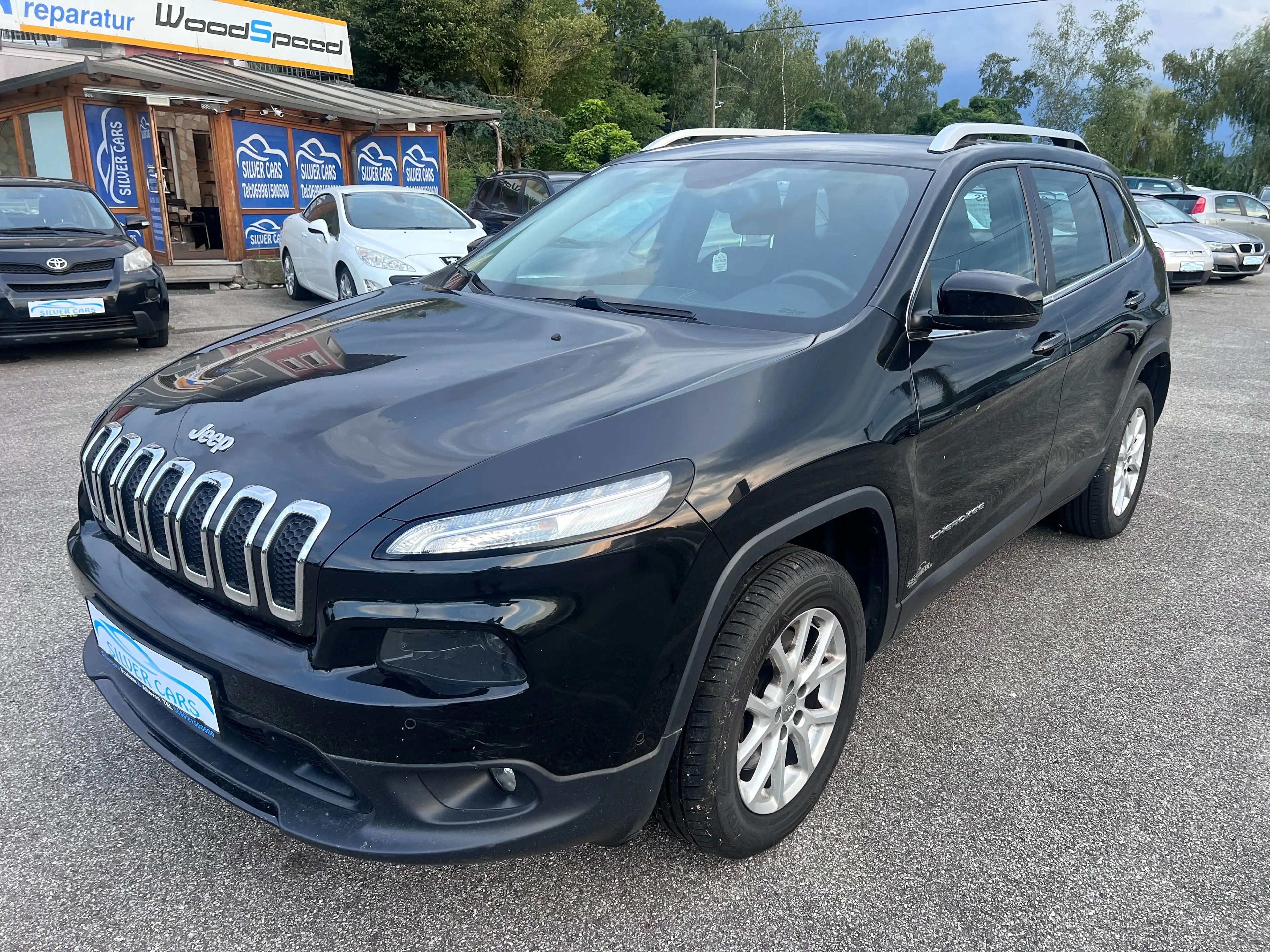 Jeep Cherokee Cherokee 2,0 MultiJet II AWD Limited Aut. Limited — photo 3