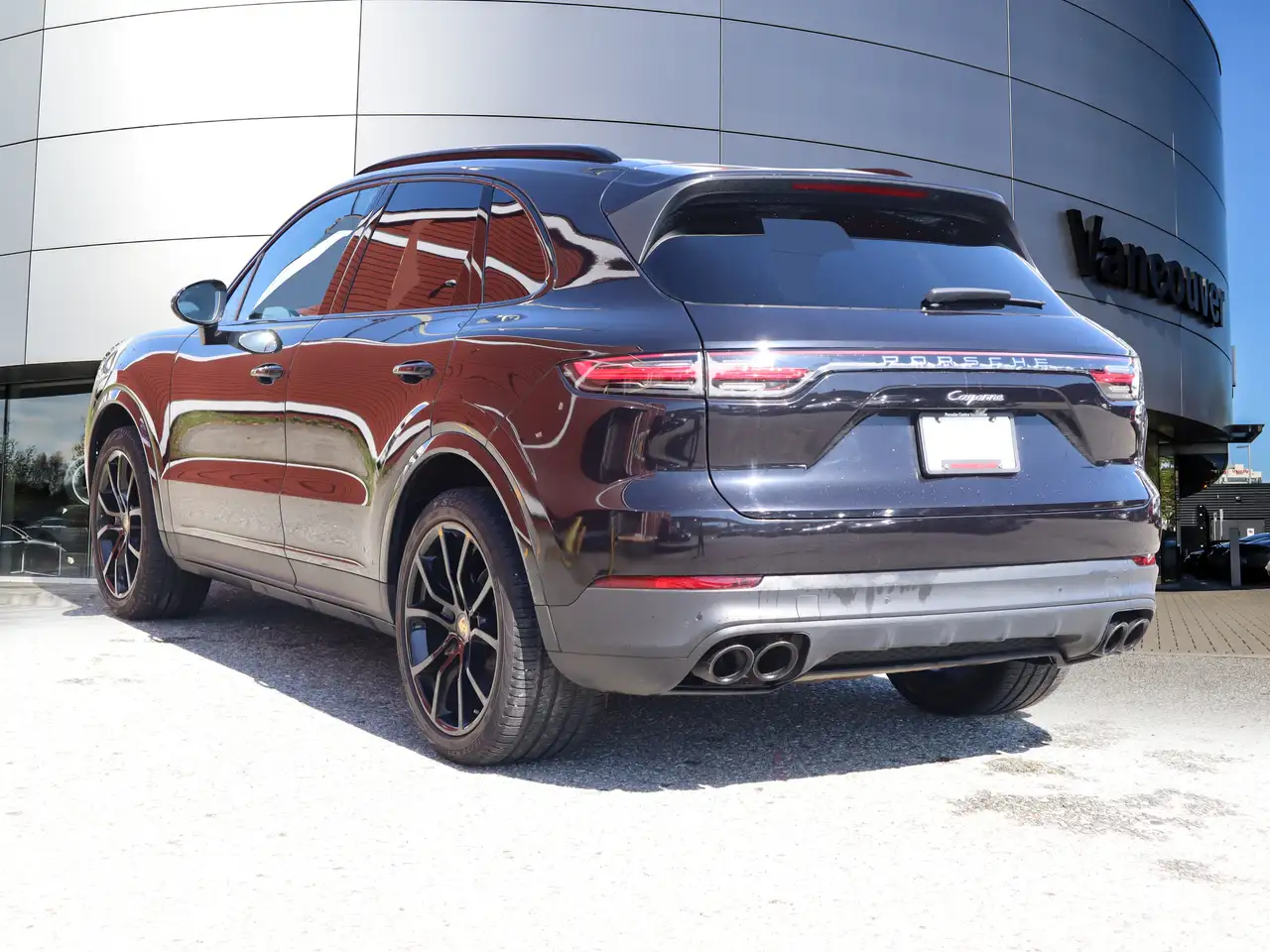 Porsche Cayenne снимка Porsche Cayenne