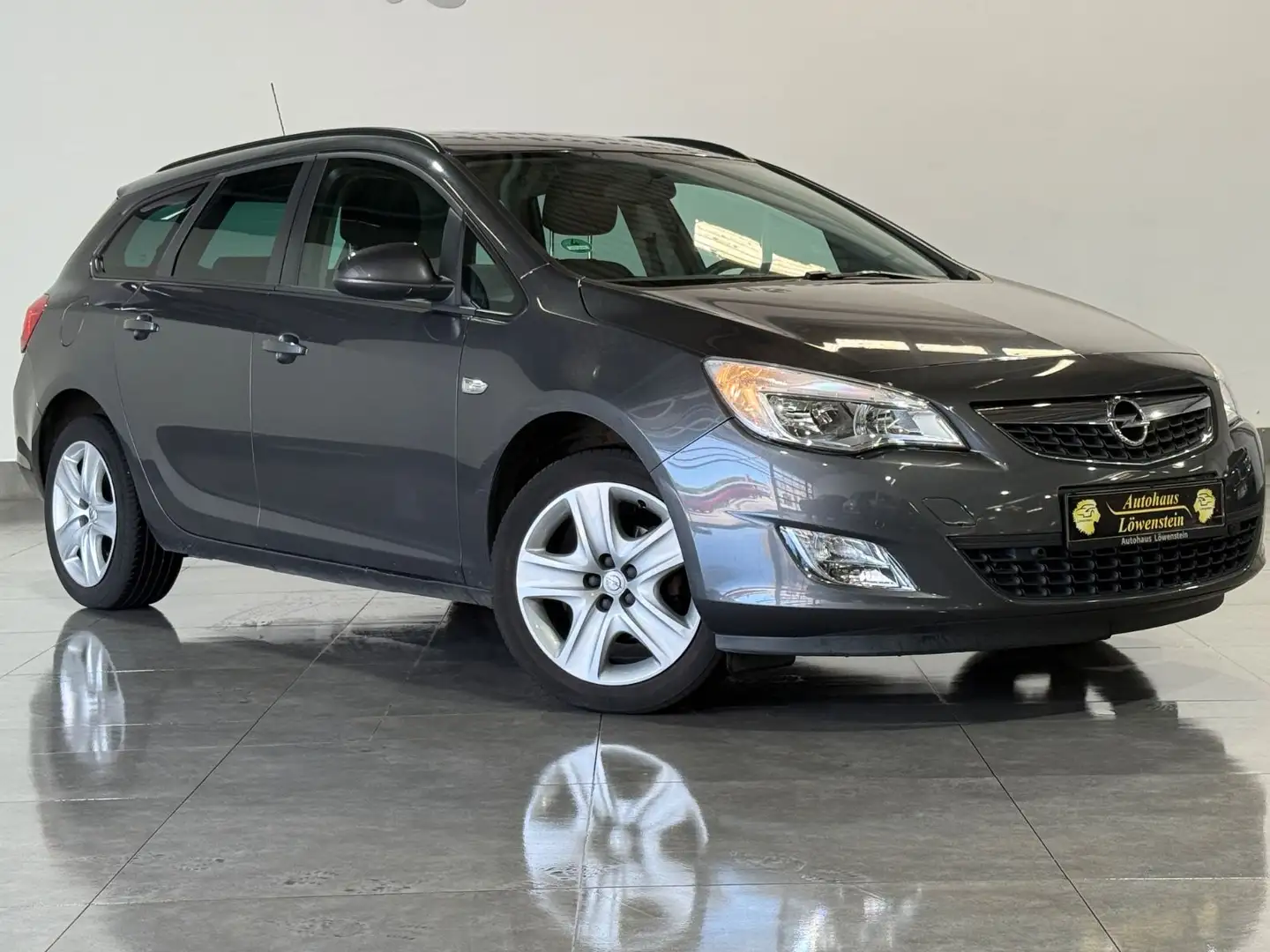 Opel Astra J Sports Tourer Edition*SHZ*KLIMA*PDC*TEMP Grau - 2