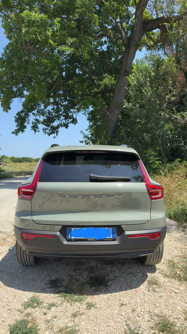Volvo XC40 B3 B DKG Ultra Dark Grigio - 2