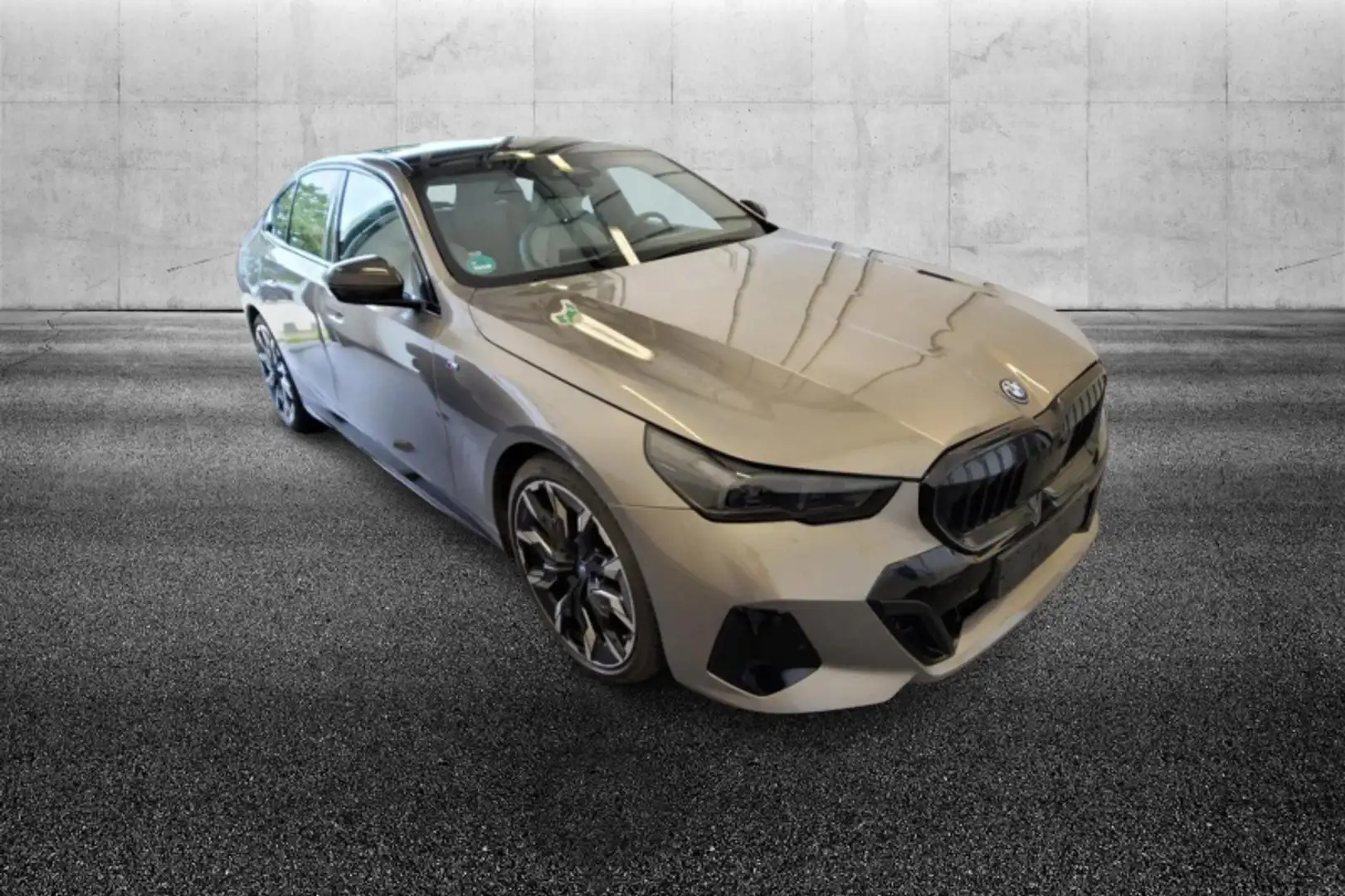 BMW 550 550e xDrive Msport Gris - 1