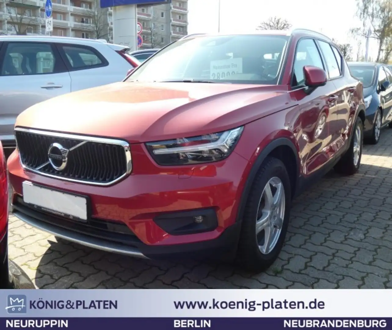 Volvo XC40 D3 Momentum Pro (EURO 6d-TEMP) Klima Navi Rouge - 1