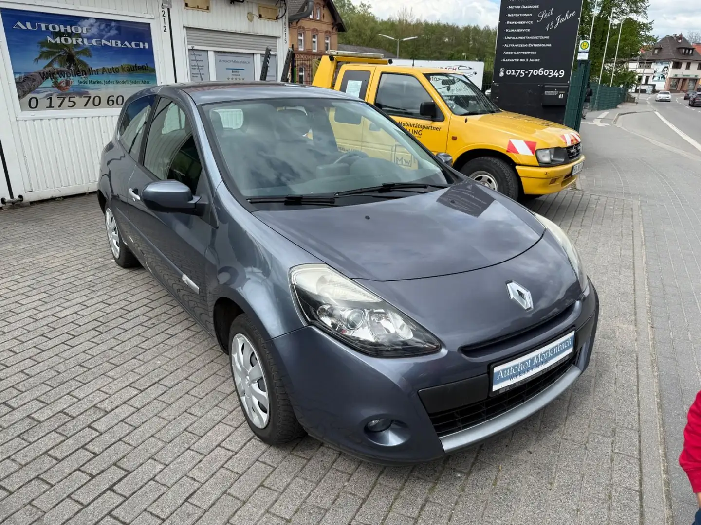 Renault Clio III Dynamique Blau - 2