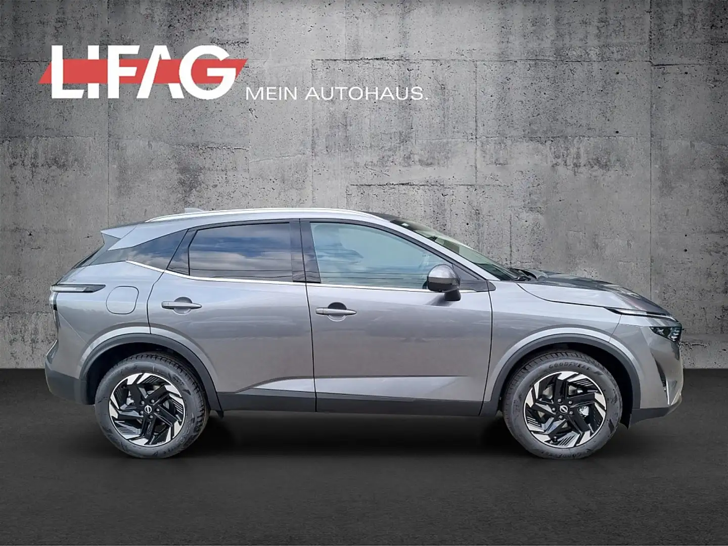 Nissan Qashqai 1,3 MHEV N-Connecta+ MY24 Autom. *ab € 33.990,- Grau - 2