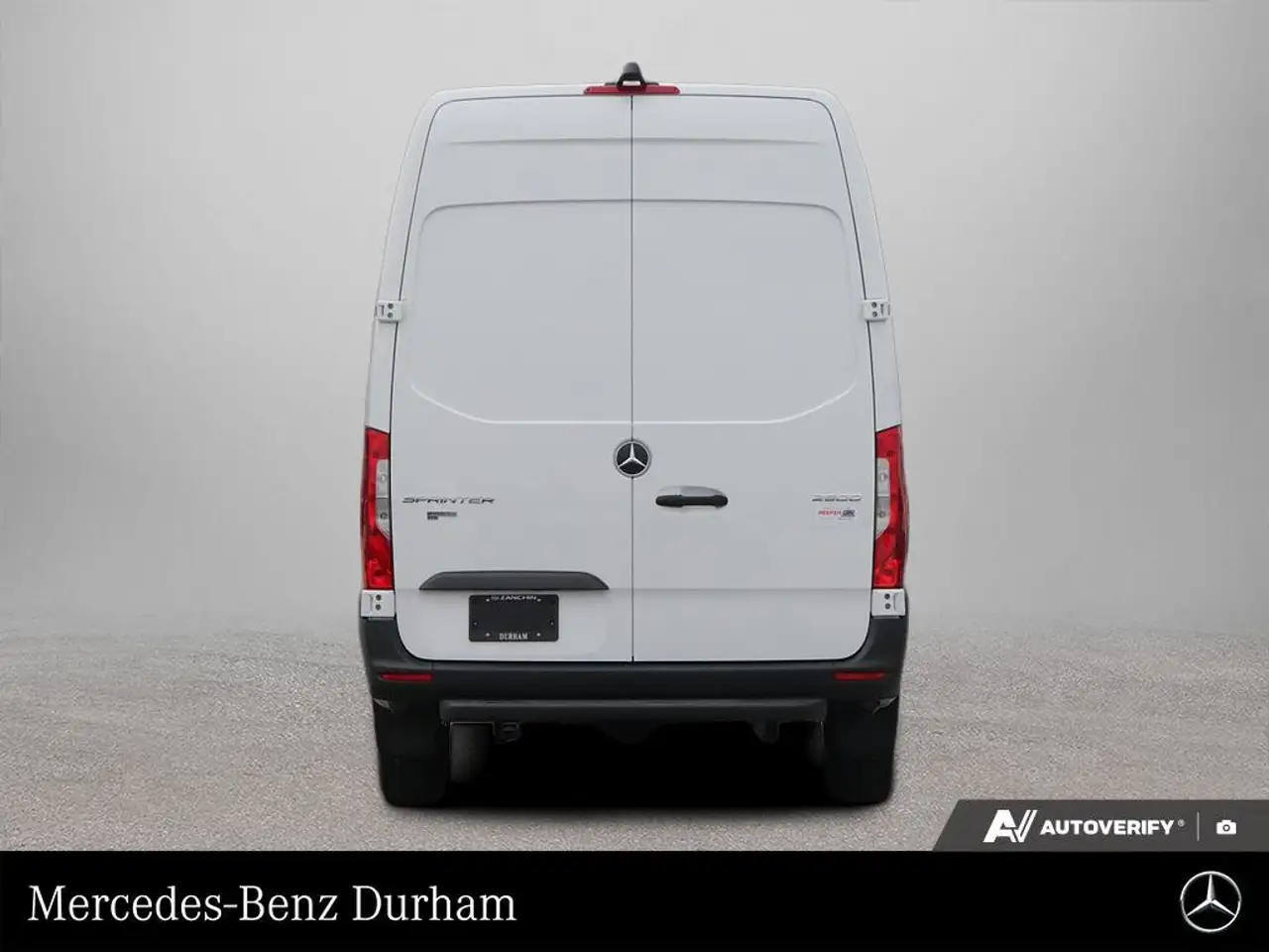 Mercedes-Benz Sprinter снимка Mercedes-Benz Sprinter