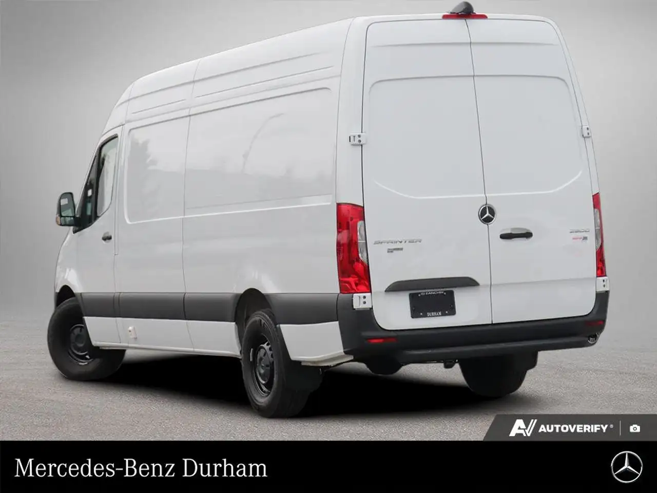 Mercedes-Benz Sprinter снимка Mercedes-Benz Sprinter