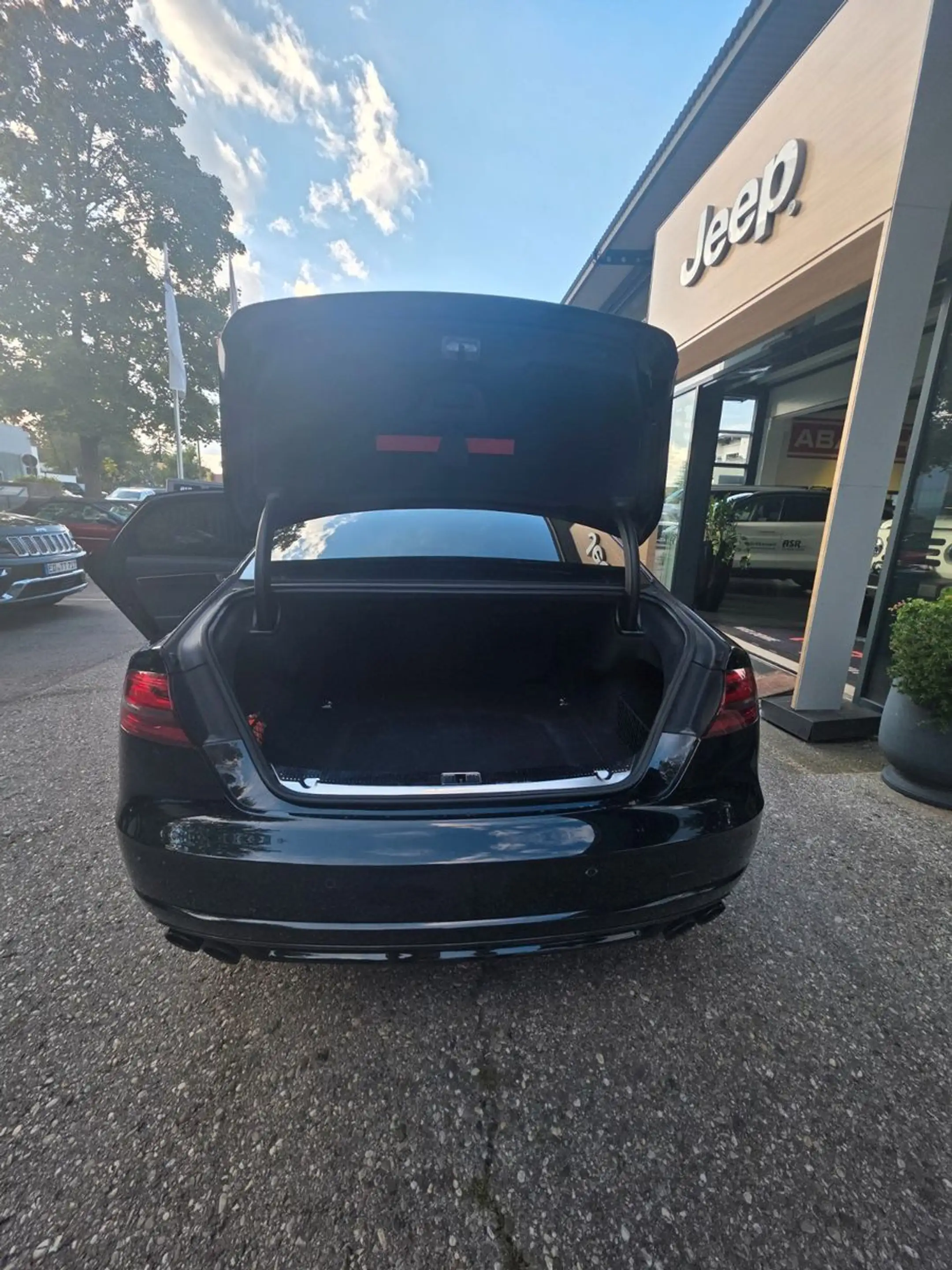Audi S8 4.0 TFSI quattro plus — photo 8