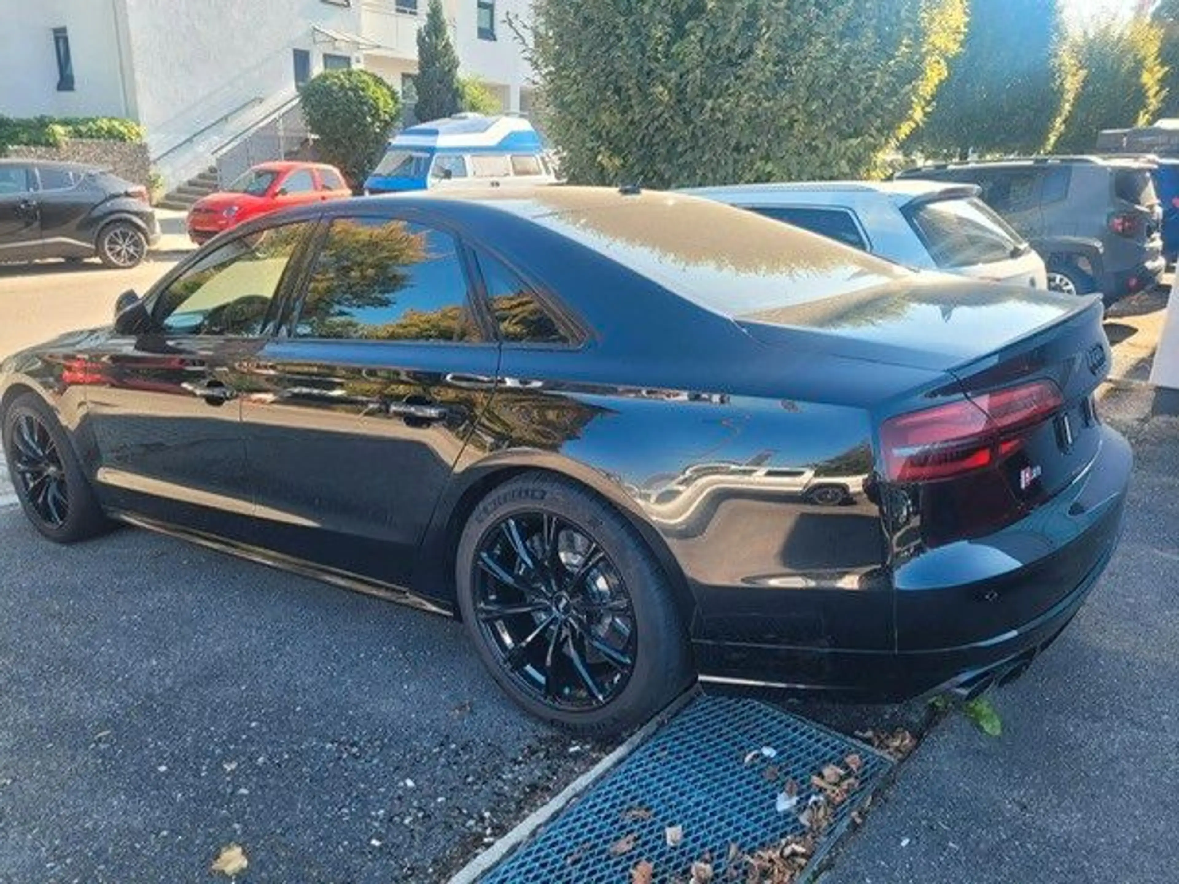 Audi S8 4.0 TFSI quattro plus — photo 3