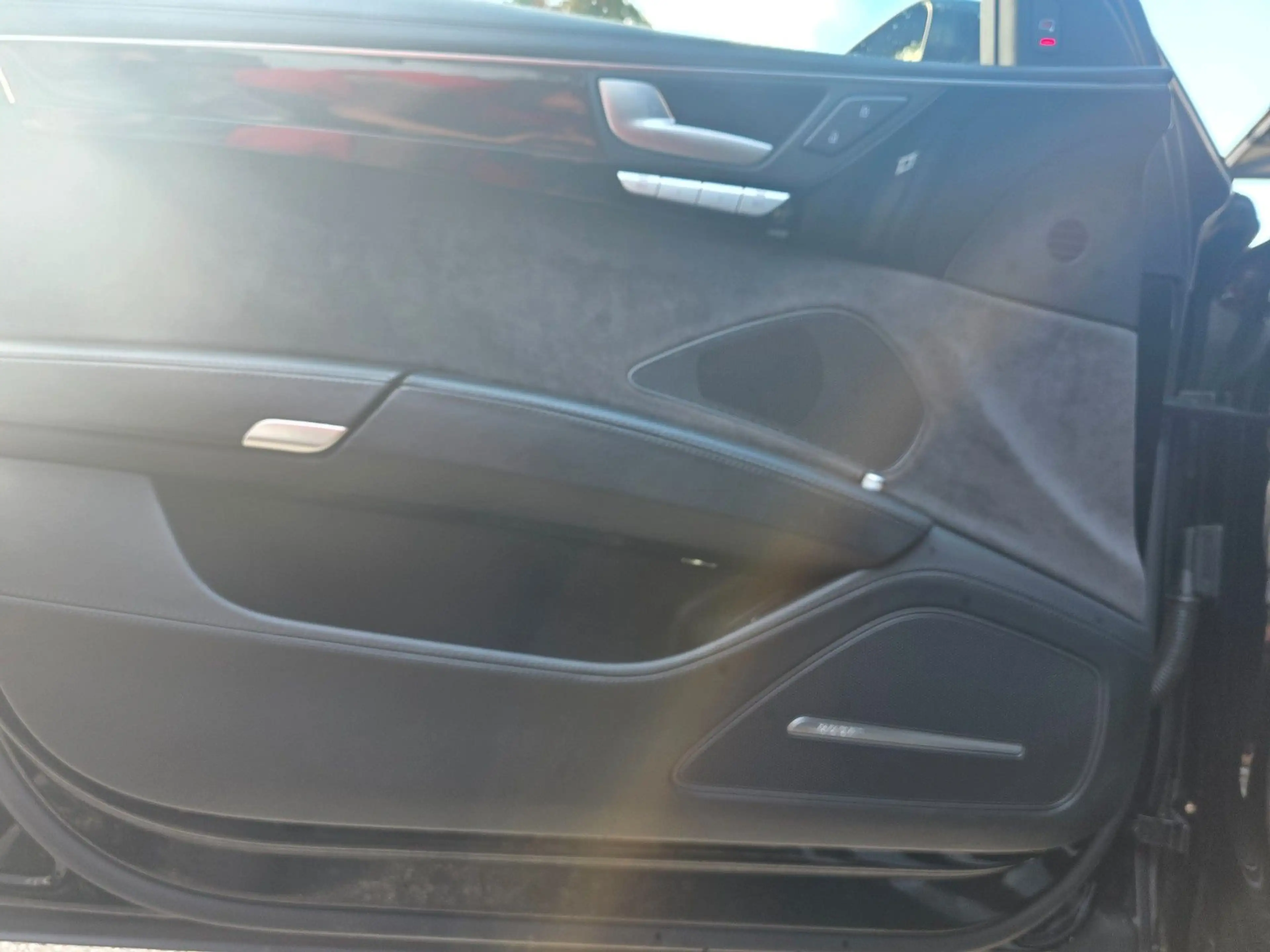 Audi S8 4.0 TFSI quattro plus — photo 12