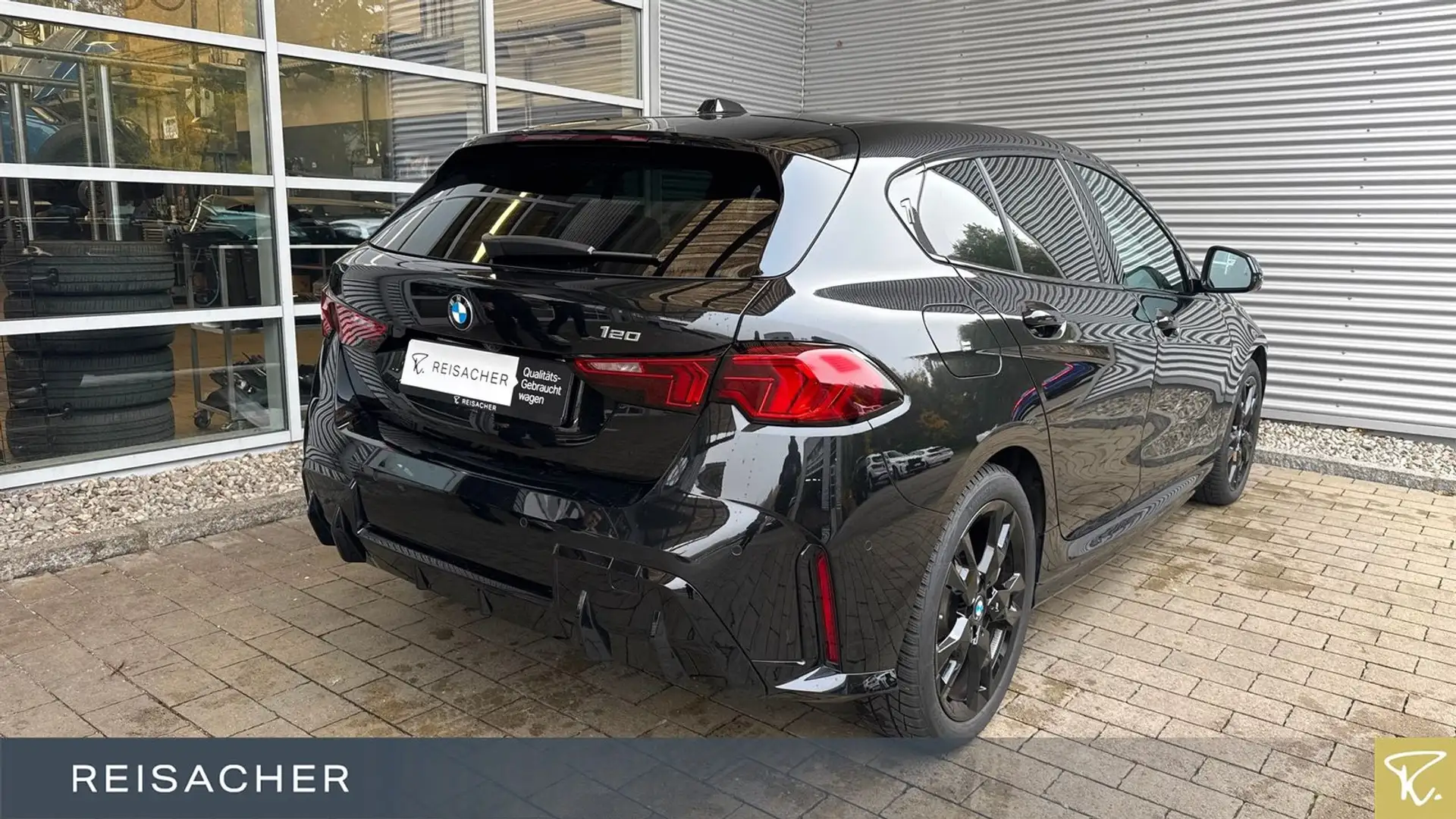 BMW 120 M-Sport NaviPro HUD adLED Pano 360° ACC 18" Schwarz - 2