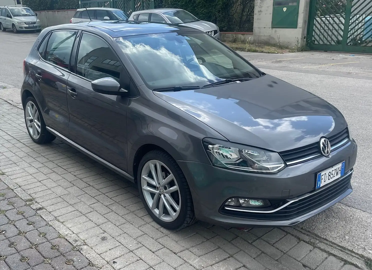 Volkswagen Polo Polo 5p 1.4 tdi bm HIGLINE 90cv dsg AUTOMATICA Grigio - 2