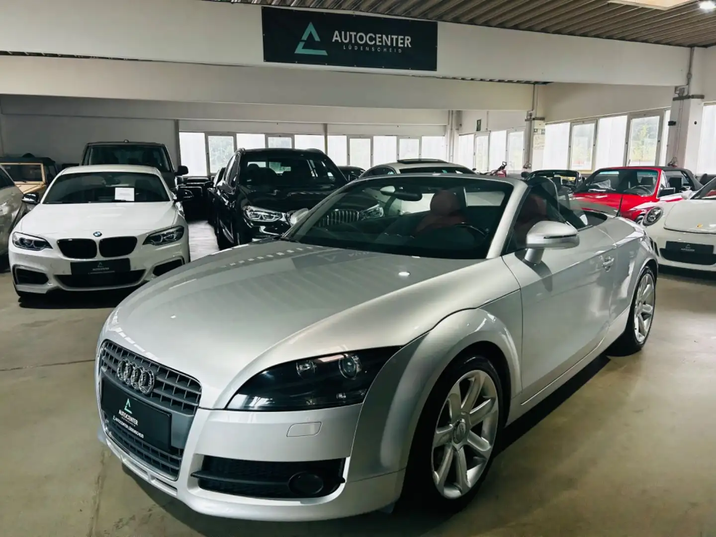 Audi TT Coupe/Roadster 2.0 TFSI Roadster Silber - 1