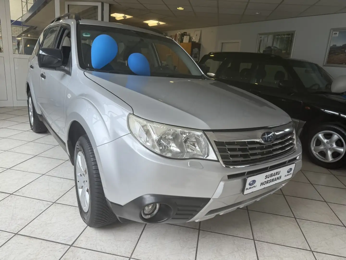Subaru Forester 2.0 Comfort Grau - 2