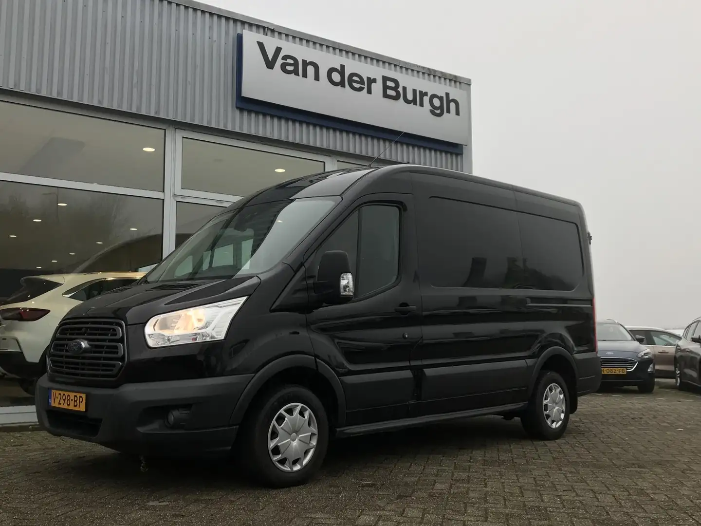 Ford Transit 310 2.2 TDCI L2H2 Trend Schwarz - 2