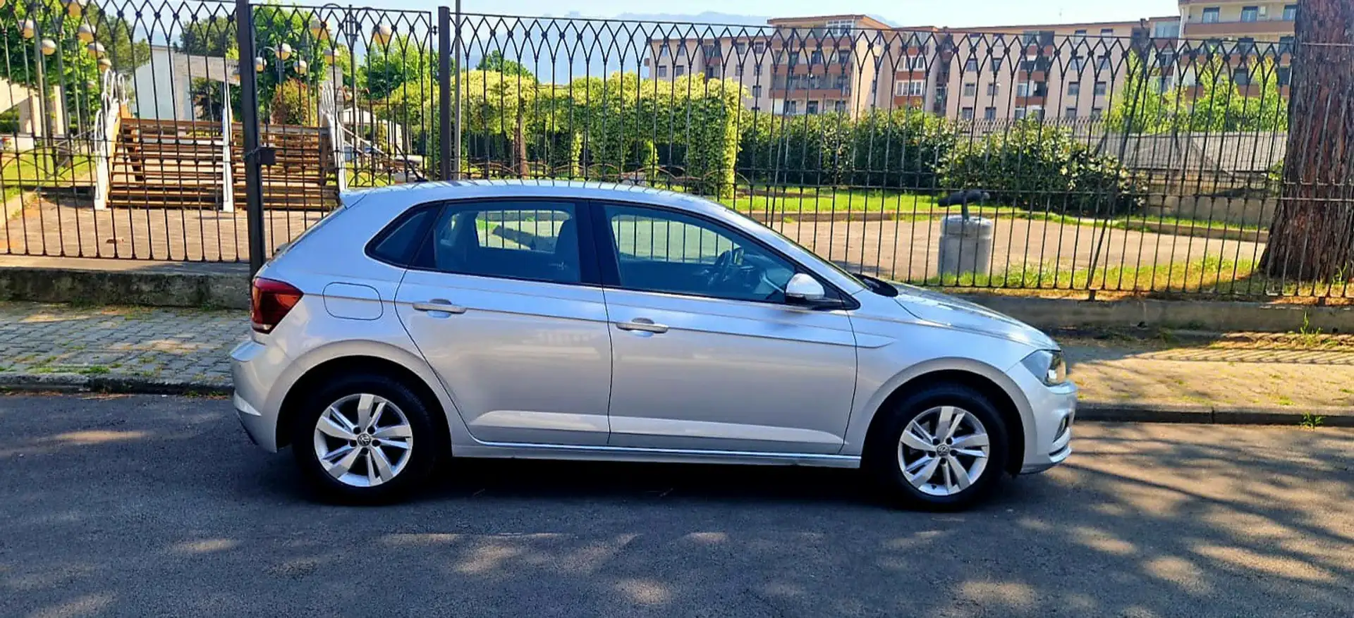 Volkswagen Polo 5p 1.6 tdi Comfortline 95cv dsg - 2