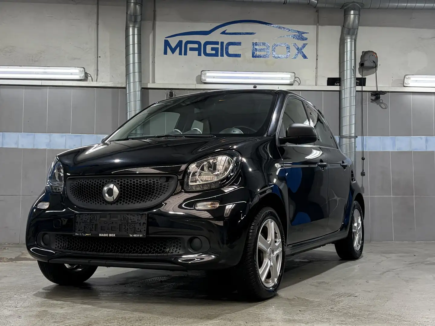 smart forFour 8-Fach bereift*Panoramadach*Klimaaut.*Parksensoren Schwarz - 2